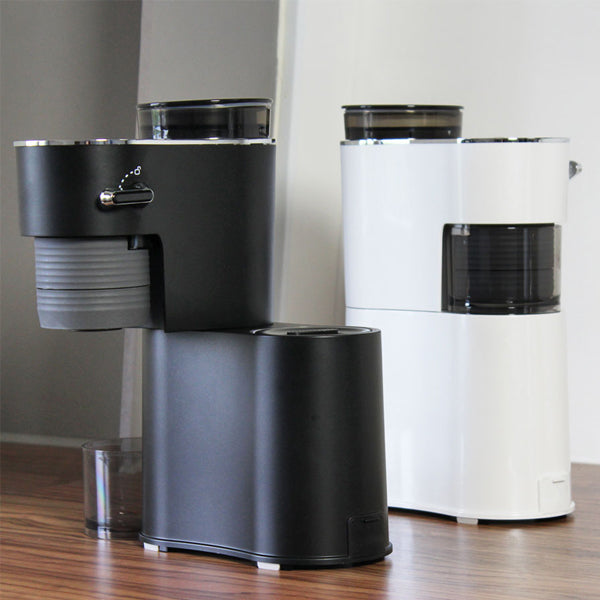 Bonavita Mini black countertop espresso machine